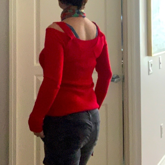 Anthropologie cold shoulder top - Picture 6 of 6